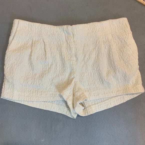H&M Cream Ivory Textured Pleated Shorts 8 M Medium - Picture 7 of 7